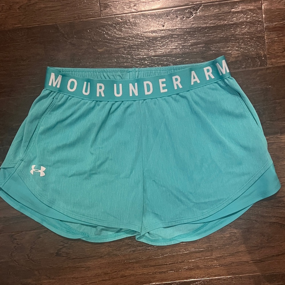 Under Armour Women's Aqua Athletic Shorts, sz small